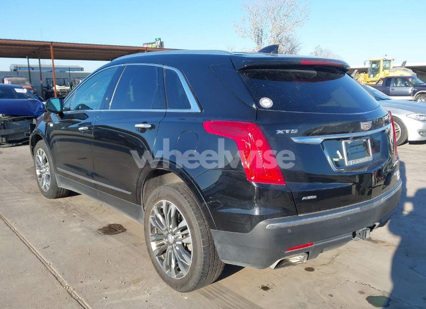 Photo 3 of 2019 Cadillac Xt5 PREMIUM LUXURY (VIN 1GYKNFRS4KZ111466)