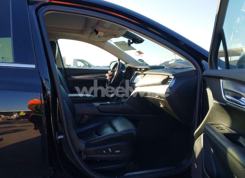 Photo 5 of 2019 Cadillac Xt5 PREMIUM LUXURY (VIN 1GYKNFRS4KZ111466)