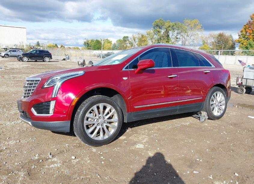 Photo 2 of 2017 Cadillac Xt5 PLATINUM (VIN 1GYKNFRS5HZ204621)