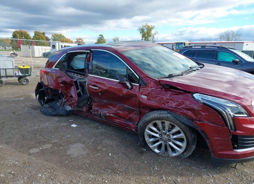 Photo 6 of 2017 Cadillac Xt5 PLATINUM (VIN 1GYKNFRS5HZ204621)