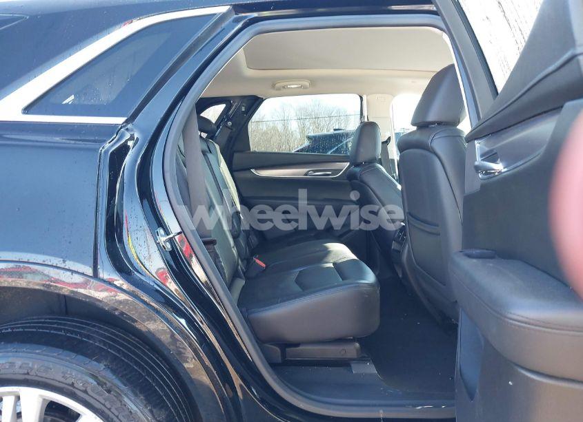 Photo 8 of 2018 Cadillac Xt5 PREMIUM LUXURY (VIN 1GYKNFRS5JZ121731)