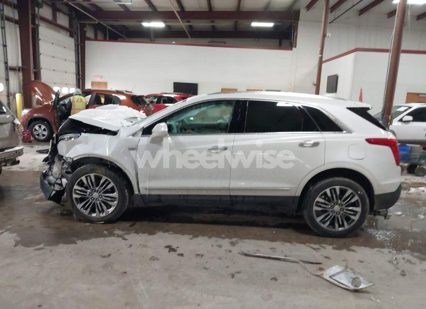 Photo 14 of 2019 Cadillac Xt5 PREMIUM LUXURY AWD (VIN 1GYKNFRS5KZ219451)