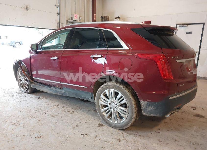Photo 3 of 2018 Cadillac Xt5 PREMIUM LUXURY (VIN 1GYKNFRS6JZ114464)