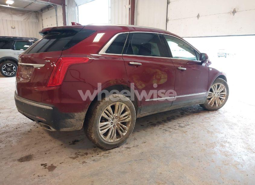Photo 4 of 2018 Cadillac Xt5 PREMIUM LUXURY (VIN 1GYKNFRS6JZ114464)