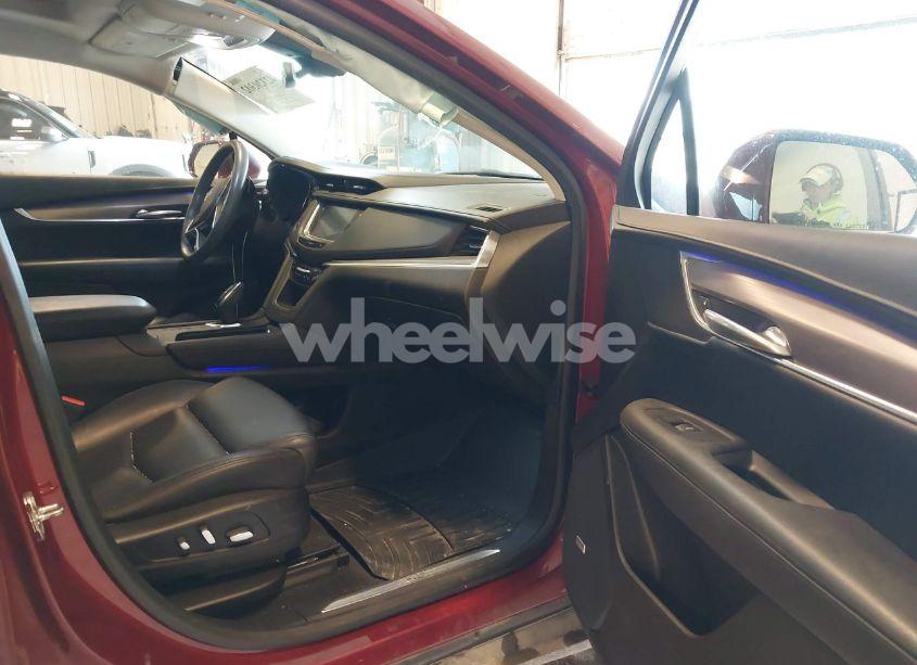 Photo 5 of 2018 Cadillac Xt5 PREMIUM LUXURY (VIN 1GYKNFRS6JZ114464)