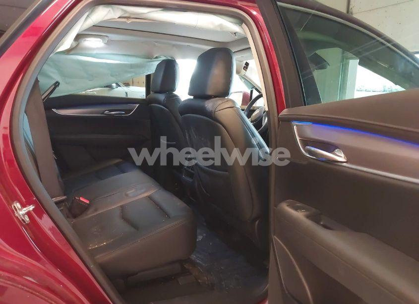 Photo 8 of 2018 Cadillac Xt5 PREMIUM LUXURY (VIN 1GYKNFRS6JZ114464)