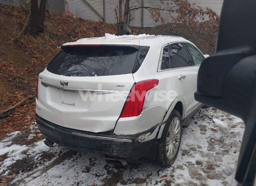 Photo 4 of 2019 Cadillac Xt5 PREMIUM LUXURY (VIN 1GYKNFRS7KZ156319)