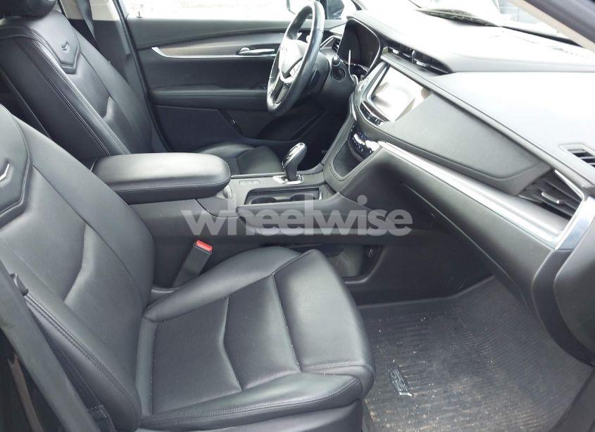 Photo 5 of 2019 Cadillac Xt5 PREMIUM LUXURY (VIN 1GYKNFRS7KZ171791)