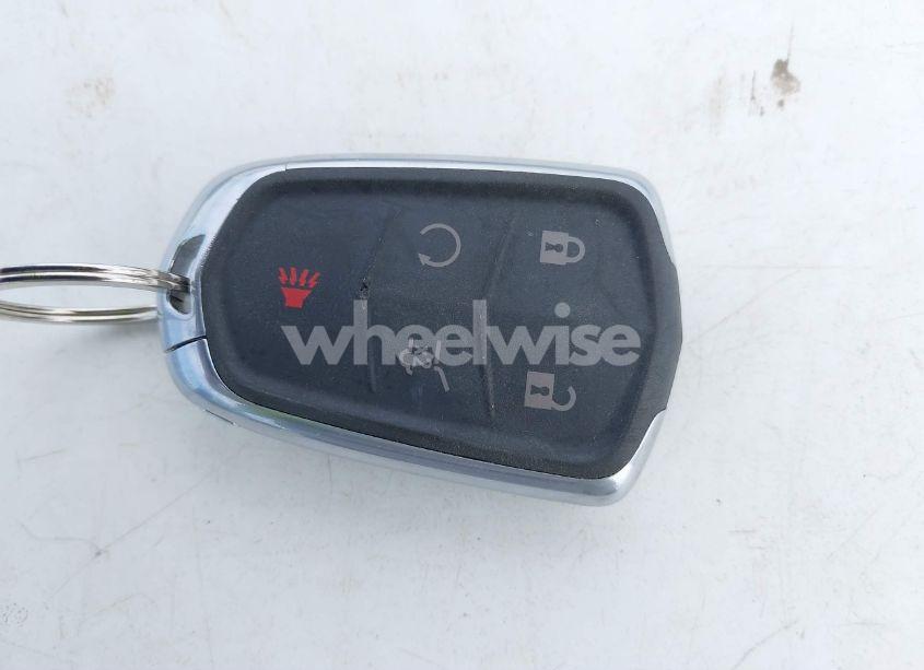 Photo 11 of 2017 Cadillac Xt5 PLATINUM (VIN 1GYKNFRS9HZ126747)