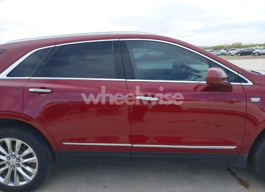 Photo 14 of 2017 Cadillac Xt5 PLATINUM (VIN 1GYKNFRS9HZ126747)