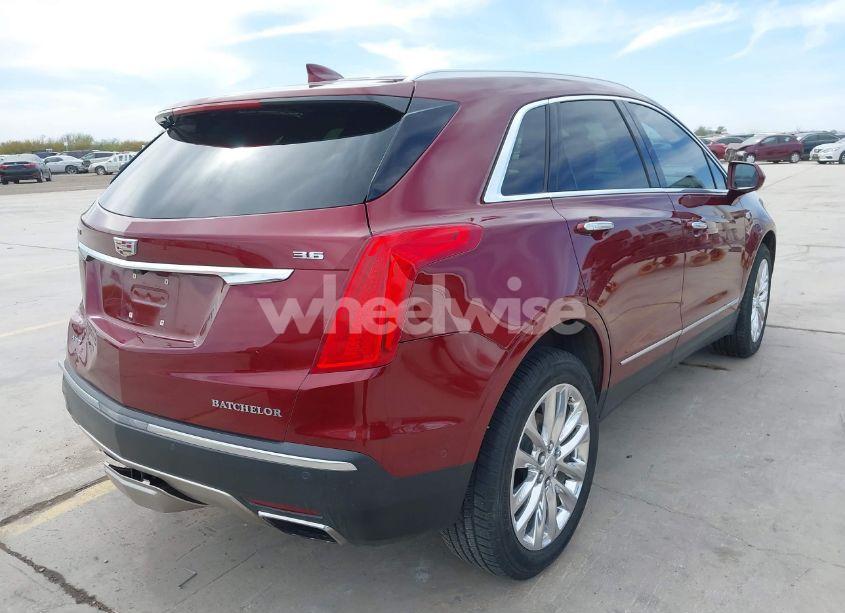Photo 4 of 2017 Cadillac Xt5 PLATINUM (VIN 1GYKNFRS9HZ126747)