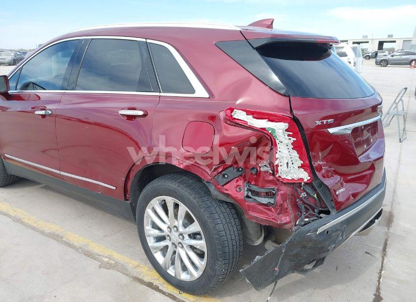 Photo 6 of 2017 Cadillac Xt5 PLATINUM (VIN 1GYKNFRS9HZ126747)