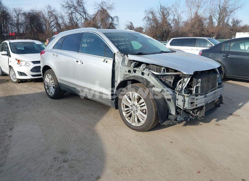 2018 Cadillac Xt5 PREMIUM LUXURY (VIN 1GYKNFRSXJZ143093) main photo