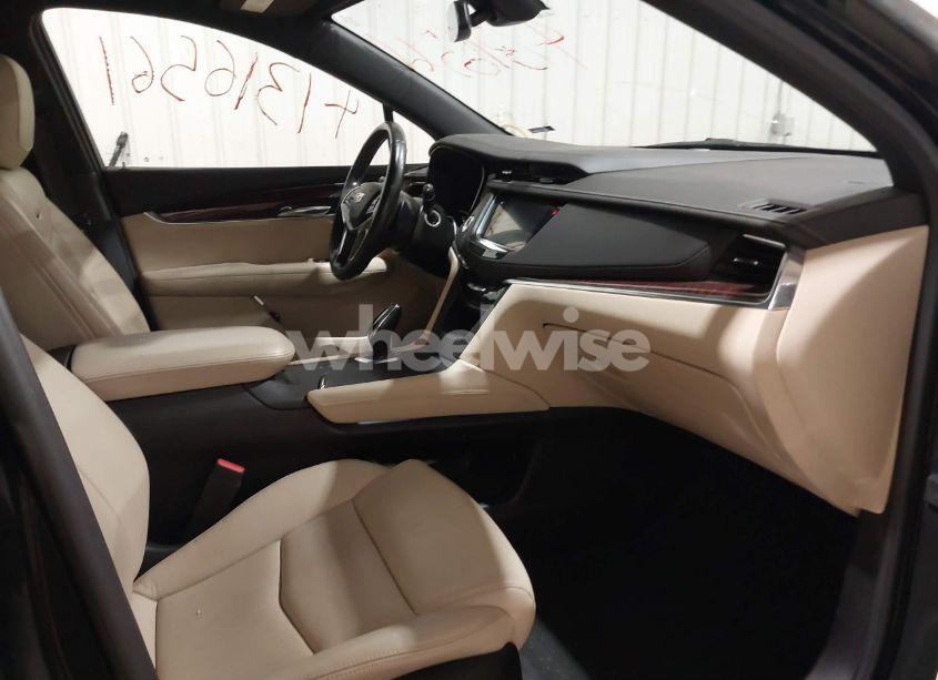 Photo 5 of 2019 Cadillac Xt5 PREMIUM LUXURY (VIN 1GYKNFRSXKZ189590)