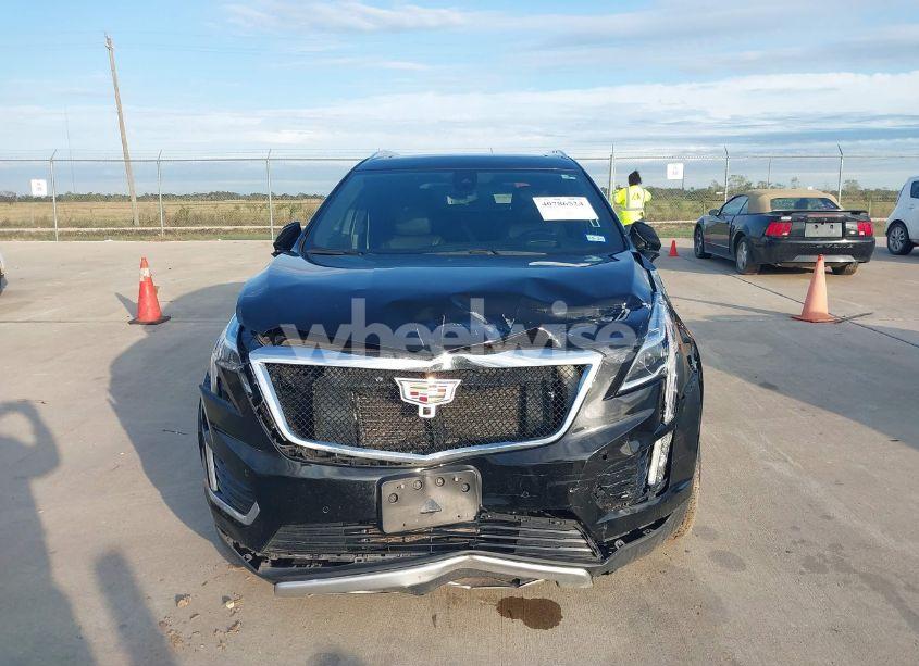 Photo 11 of 2018 Cadillac Xt5 PLATINUM (VIN 1GYKNGRS2JZ172576)