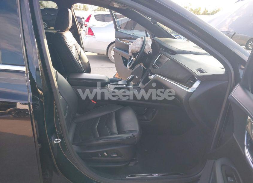 Photo 5 of 2018 Cadillac Xt5 PLATINUM (VIN 1GYKNGRS2JZ172576)