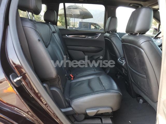Photo 2 of 2020 CADILLAC XT6 PREMIUM LUXURY (VIN 1GYKPCRS0LZ185560)