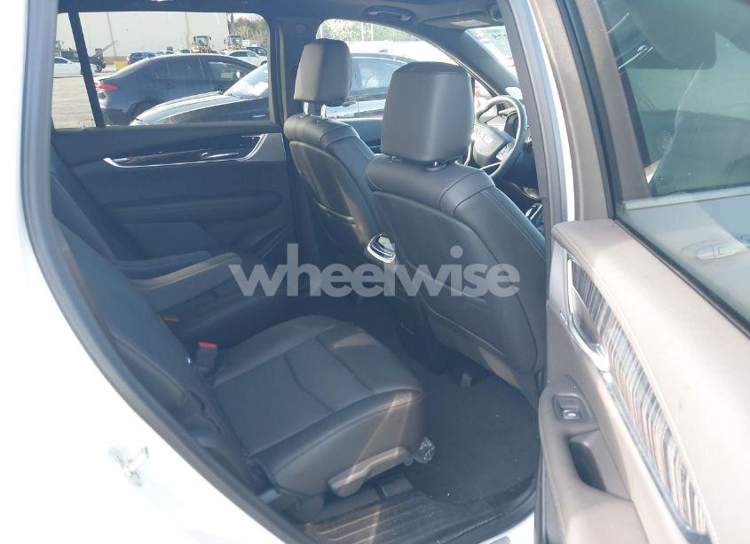 Photo 8 of 2025 Cadillac Xt6 FWD PREMIUM LUXURY (VIN 1GYKPCRS9SZ122102)