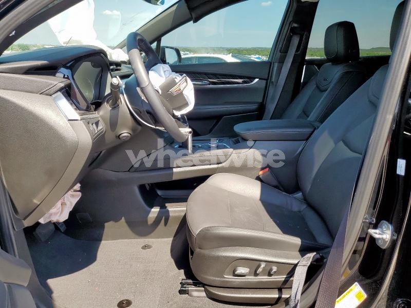 Photo 5 of 2024 CADILLAC XT6 PREMIUM LUXURY (VIN 1GYKPCRSXRZ733699)