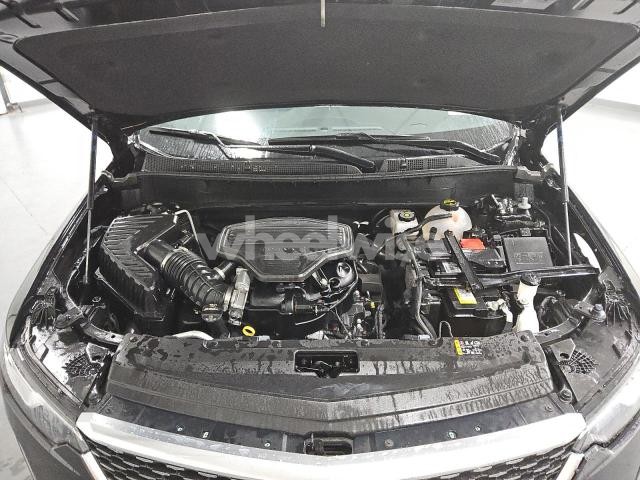 Photo 6 of 2025 CADILLAC XT6 PREMIUM LUXURY (VIN 1GYKPDRS2SZ119323)