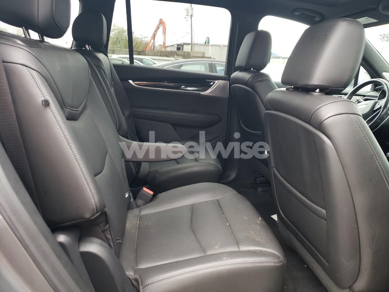 Photo 11 of 2020 CADILLAC XT6 PREMIUM LUXURY (VIN 1GYKPDRS8LZ136306)
