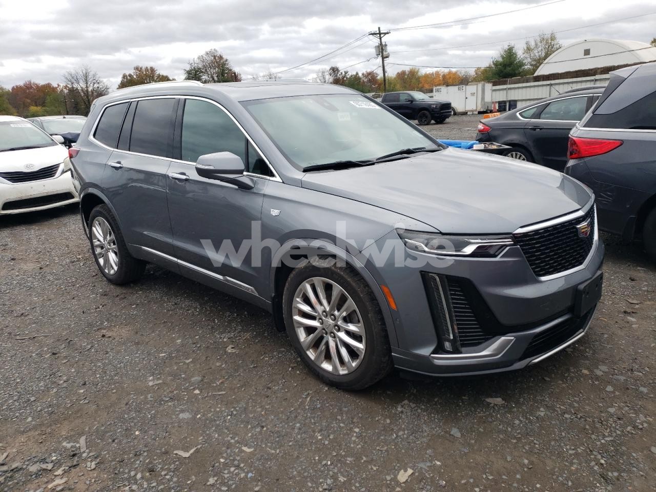 Photo 4 of 2020 CADILLAC XT6 PREMIUM LUXURY (VIN 1GYKPDRS8LZ136306)