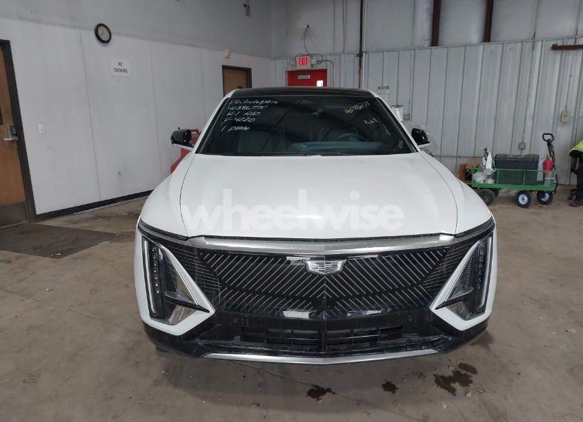 Photo 12 of 2024 Cadillac Lyriq TECH W/1SA (VIN 1GYKPMRL1RZ104220)
