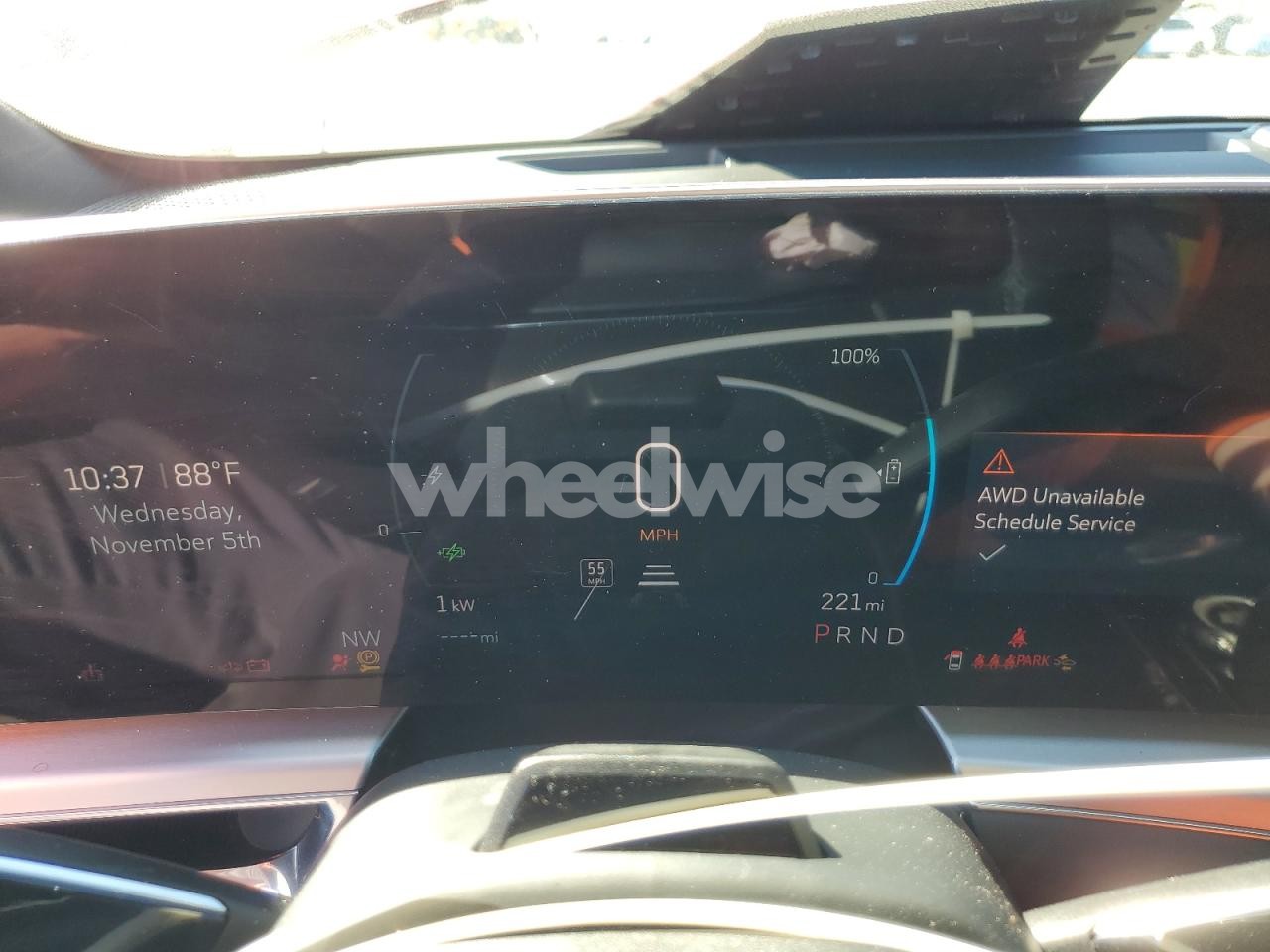 Photo 9 of 2024 CADILLAC LYRIQ LUXURY N/A (VIN 1GYKPSRL2RZ136842)