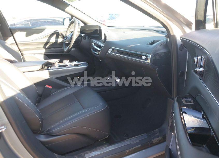 Photo 5 of 2024 Cadillac Lyriq SPORT W/1SF (VIN 1GYKPTRL7RZ110193)