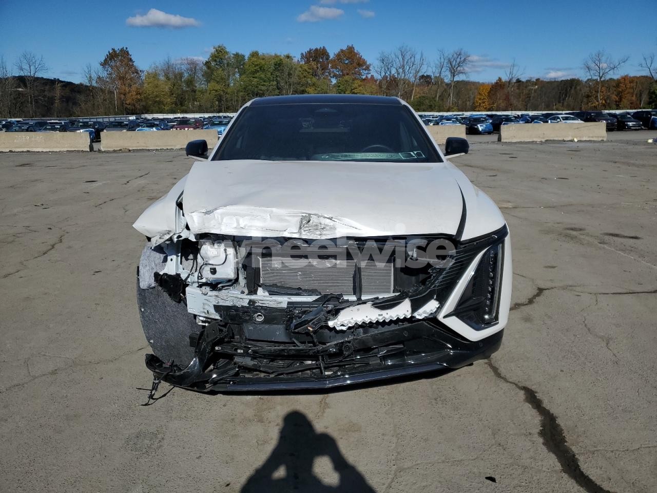 Photo 5 of 2024 CADILLAC LYRIQ SPORT (VIN 1GYKPVRL7RZ121464)