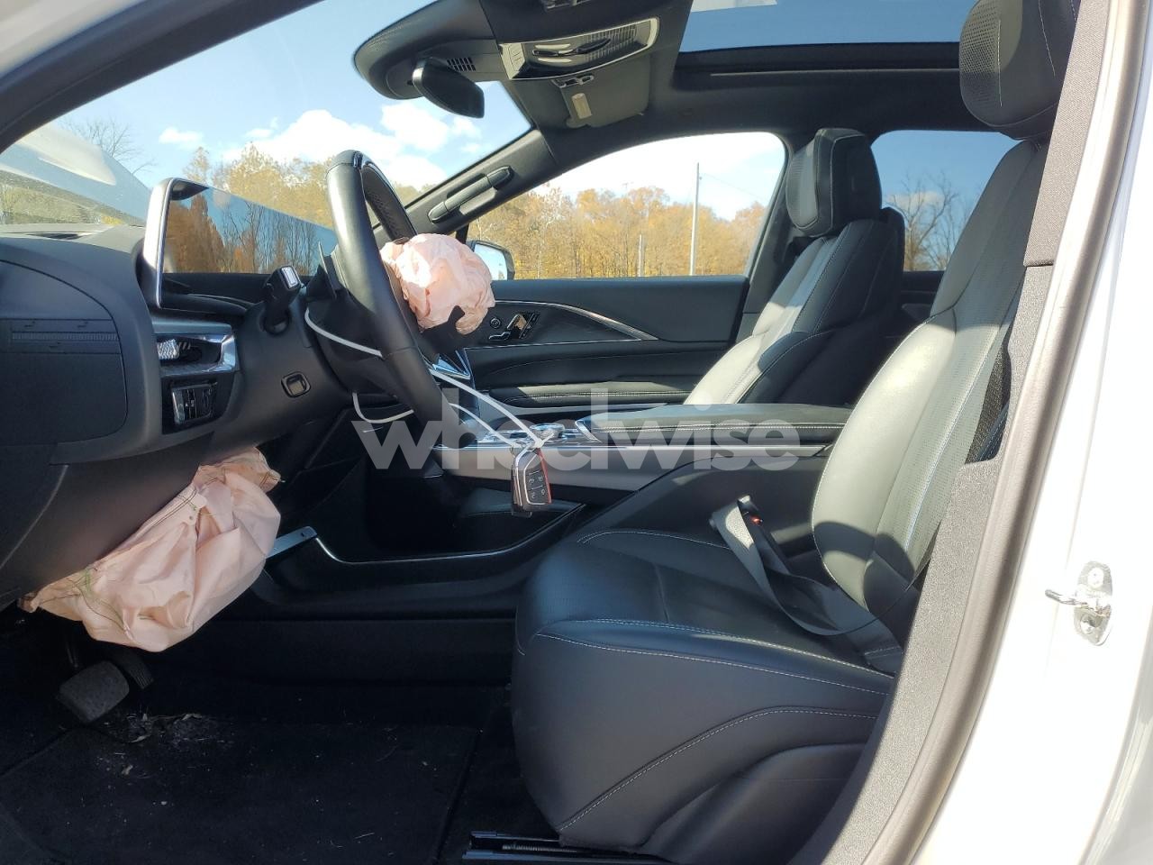 Photo 7 of 2024 CADILLAC LYRIQ SPORT (VIN 1GYKPVRL7RZ121464)