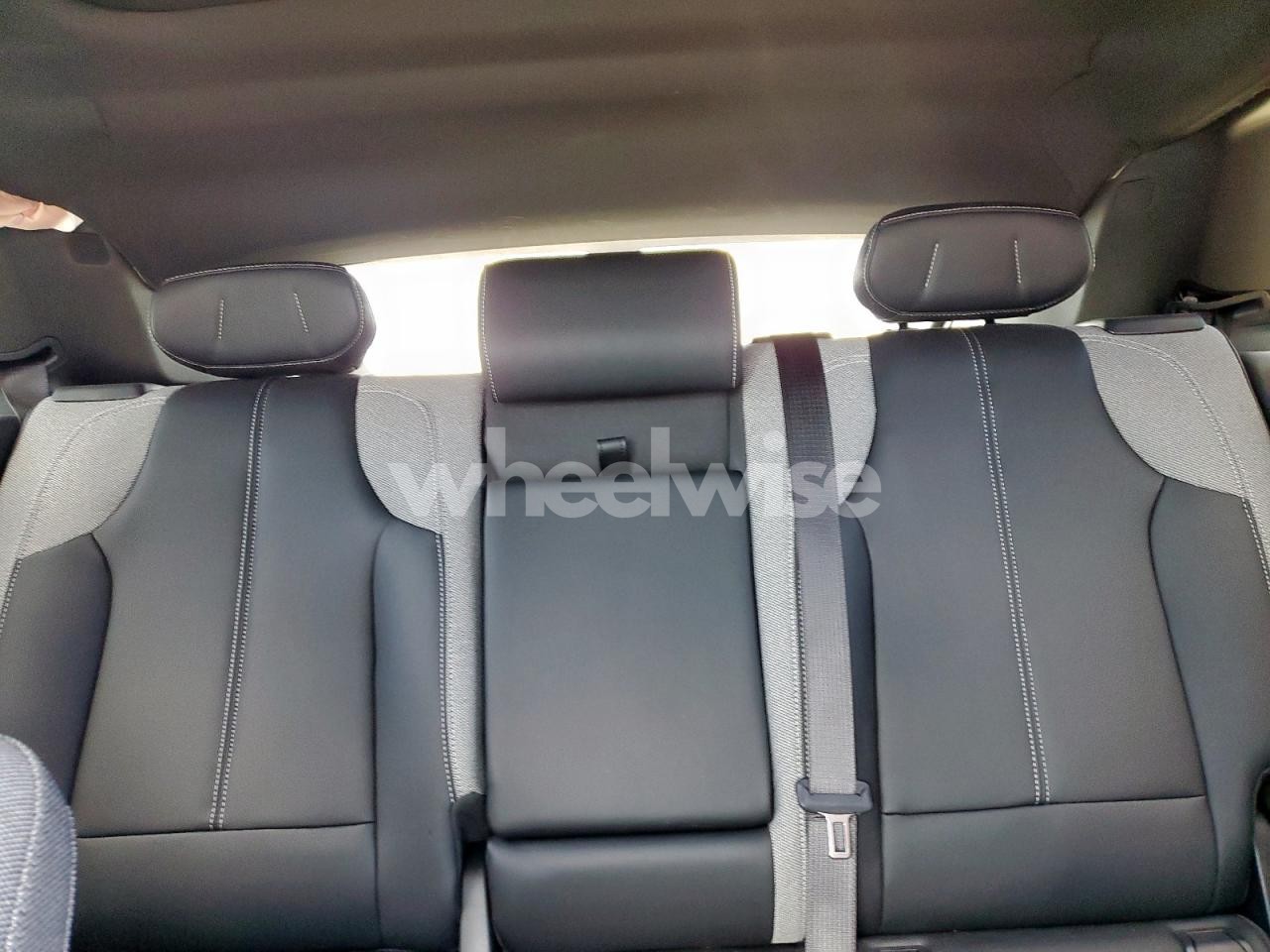 Photo 10 of 2024 CADILLAC LYRIQ TECH (VIN 1GYKPVRL8RZ113857)