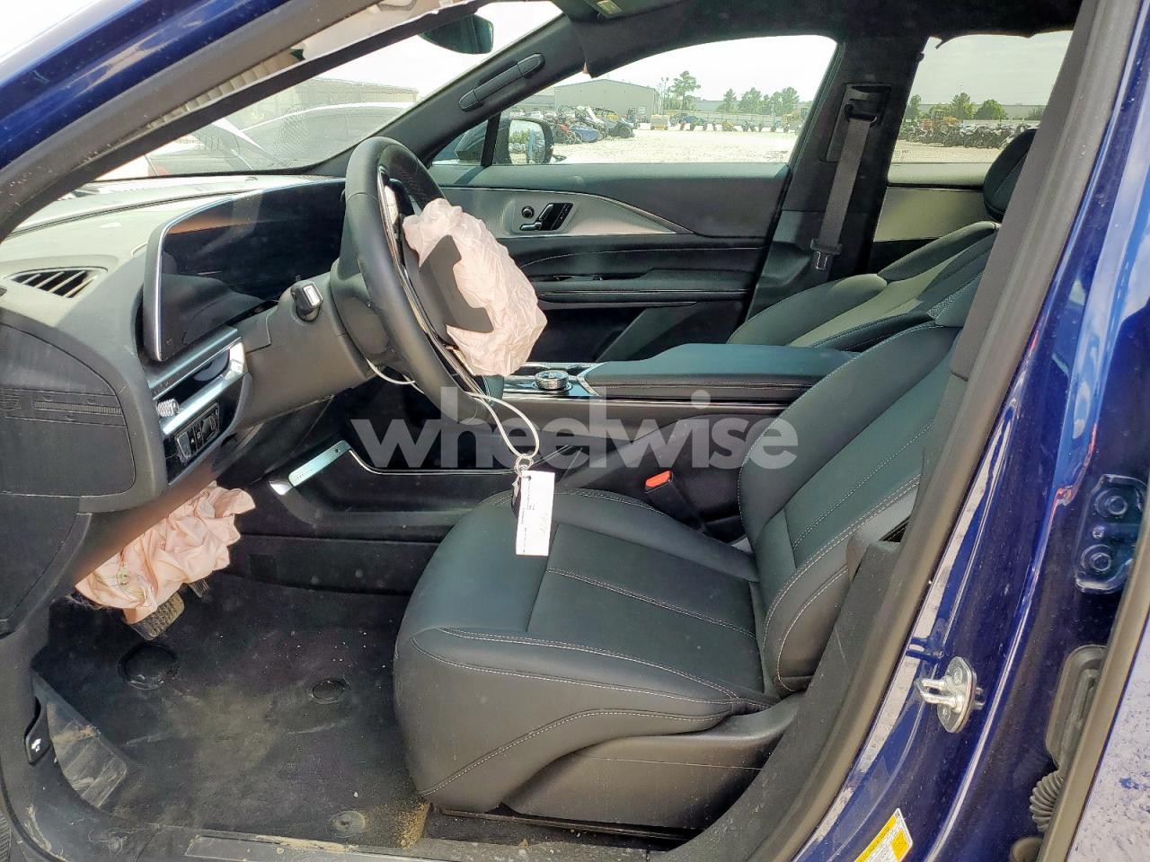 Photo 7 of 2024 CADILLAC LYRIQ TECH (VIN 1GYKPVRL8RZ113857)