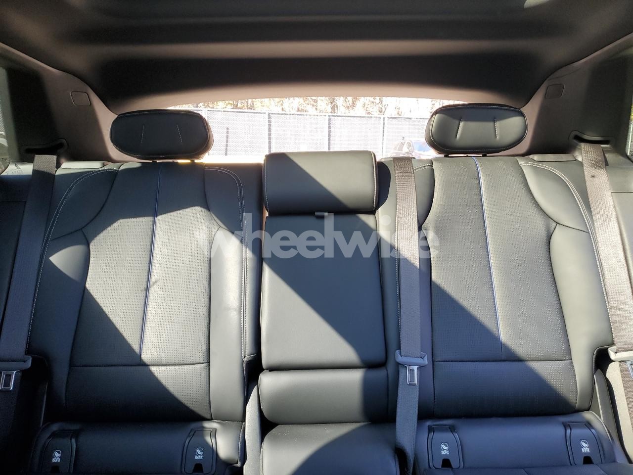 Photo 10 of 2024 CADILLAC LYRIQ SPORT (VIN 1GYKPWRL0RZ123921)