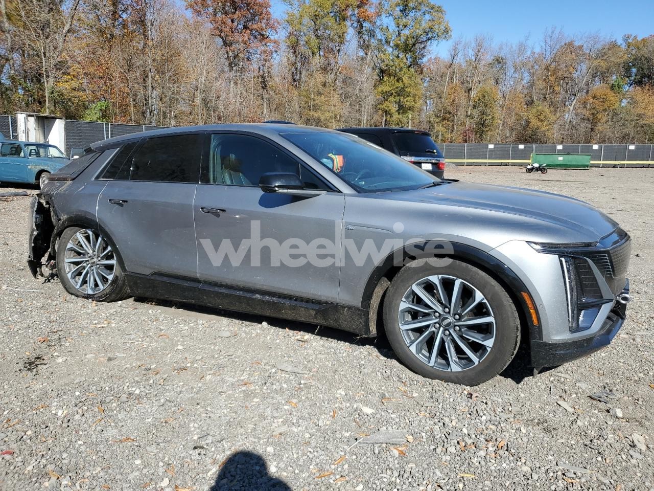 Photo 4 of 2024 CADILLAC LYRIQ SPORT (VIN 1GYKPWRL0RZ123921)