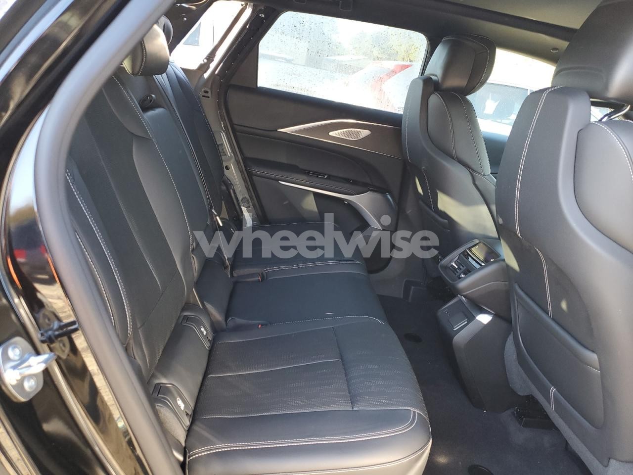 Photo 11 of 2024 CADILLAC LYRIQ SPORT (VIN 1GYKPWRL5RZ131545)