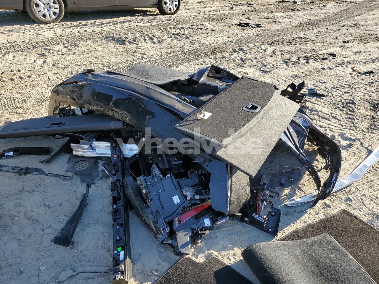 Photo 13 of 2024 CADILLAC LYRIQ SPORT (VIN 1GYKPWRL5RZ131545)