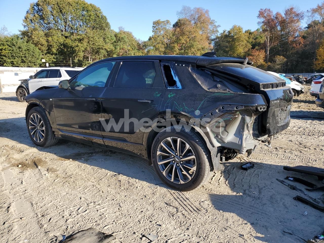 Photo 2 of 2024 CADILLAC LYRIQ SPORT (VIN 1GYKPWRL5RZ131545)