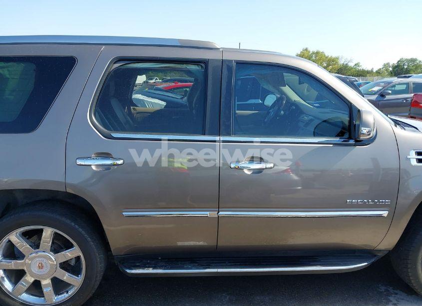 Photo 13 of 2012 Cadillac Escalade LUXURY (VIN 1GYS3BEF0CR214599)