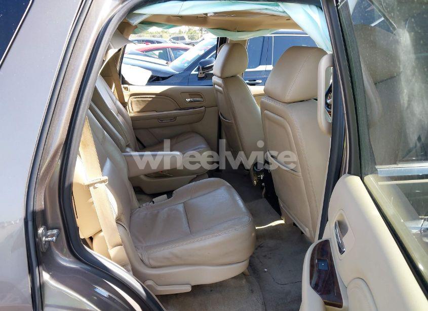 Photo 8 of 2012 Cadillac Escalade LUXURY (VIN 1GYS3BEF0CR214599)