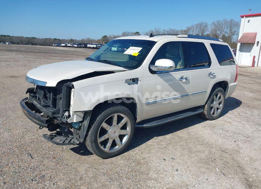Photo 2 of 2012 Cadillac Escalade LUXURY (VIN 1GYS3BEF7CR120087)