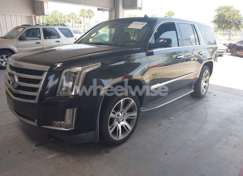 Photo 2 of 2015 Cadillac Escalade LUXURY (VIN 1GYS3BKJ5FR277355)