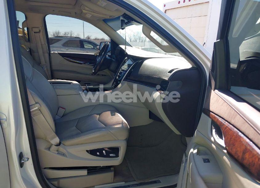 Photo 5 of 2015 Cadillac Escalade LUXURY (VIN 1GYS3BKJ7FR303390)
