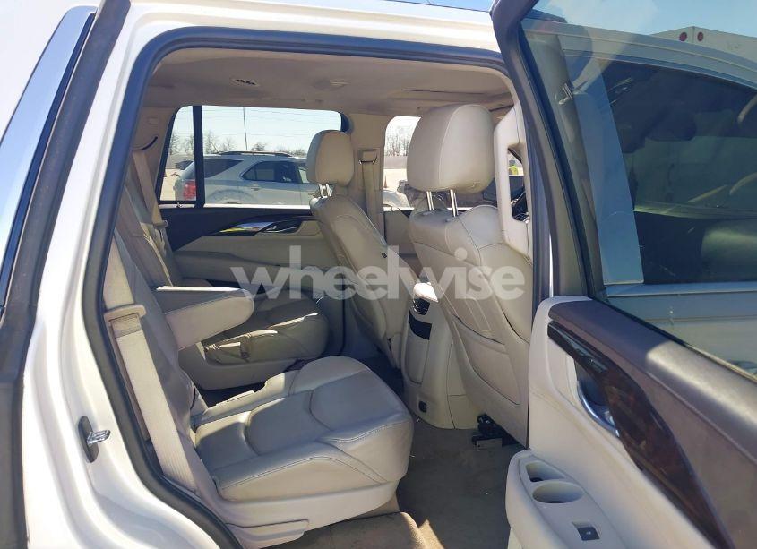 Photo 8 of 2015 Cadillac Escalade LUXURY (VIN 1GYS3BKJ7FR303390)
