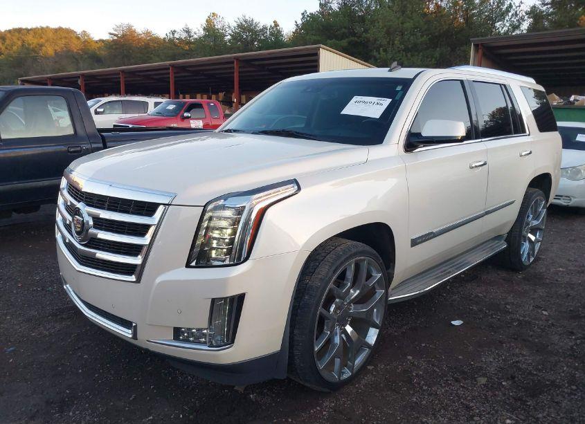 Photo 2 of 2015 Cadillac Escalade LUXURY (VIN 1GYS3BKJXFR279182)