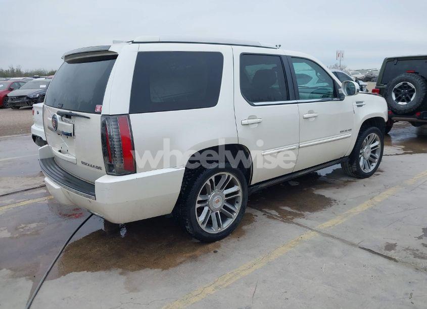 Photo 4 of 2013 Cadillac Escalade PREMIUM (VIN 1GYS3CEF3DR251816)
