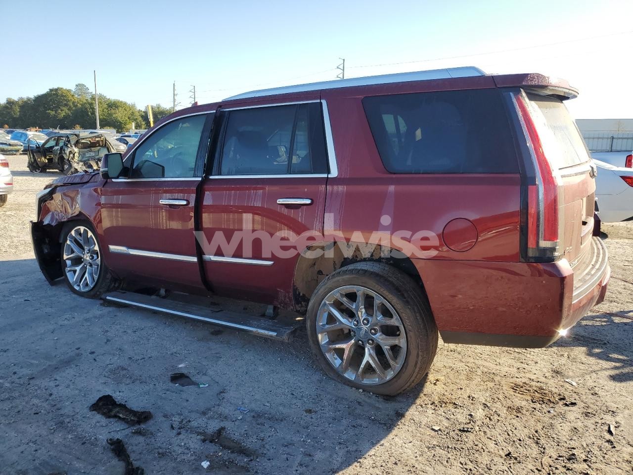 Photo 2 of 2020 CADILLAC ESCALADE PREMIUM LUXURY (VIN 1GYS3CKJXLR192593)