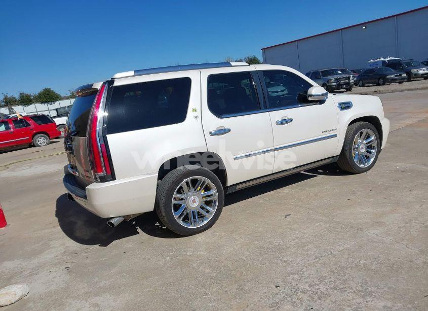 Photo 4 of 2013 Cadillac Escalade HYBRID PLATINUM (VIN 1GYS3FEJ8DR211799)