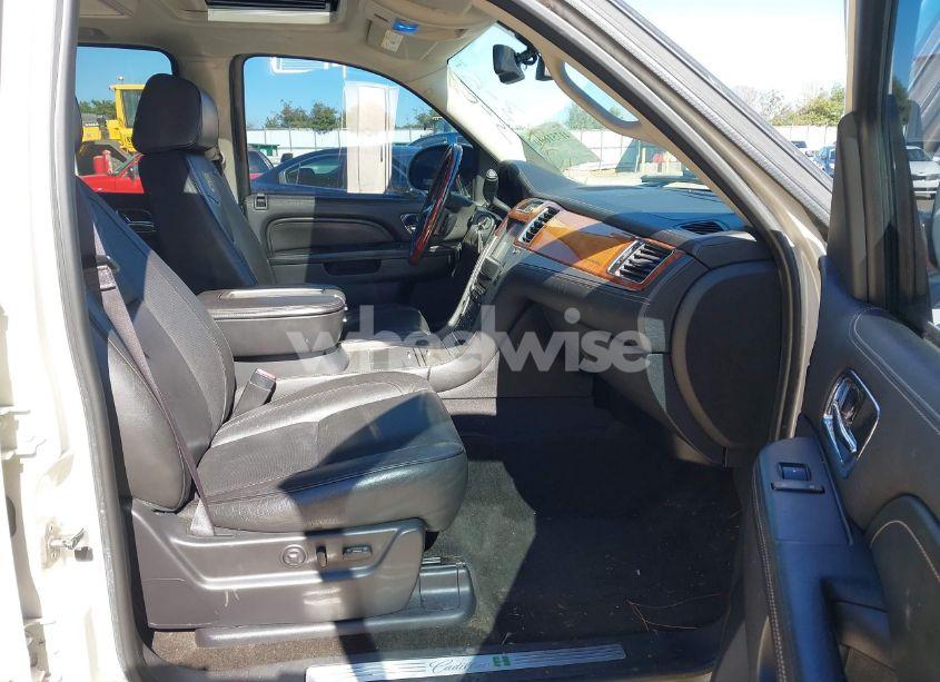 Photo 5 of 2013 Cadillac Escalade HYBRID PLATINUM (VIN 1GYS3FEJ8DR211799)