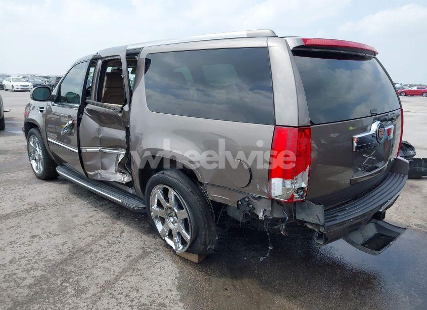 Photo 3 of 2013 Cadillac Escalade ESV LUXURY (VIN 1GYS3HEF8DR135928)